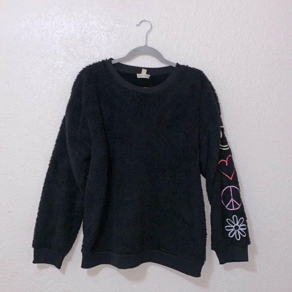 Derek Heart fuzzy sweater 